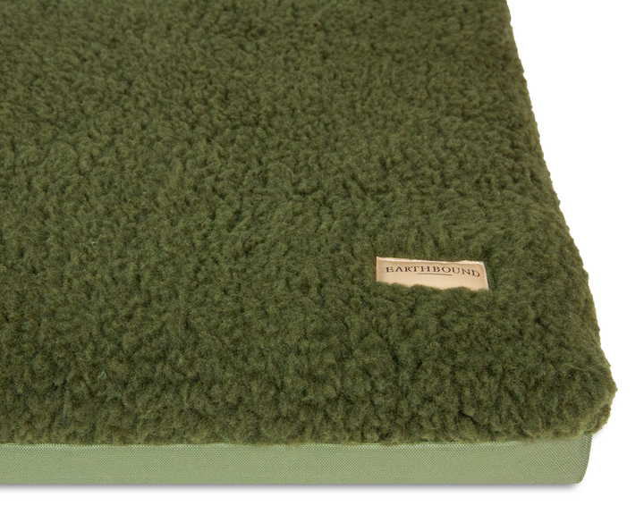 Crate Mat Removable Sherpa Waterproof Green