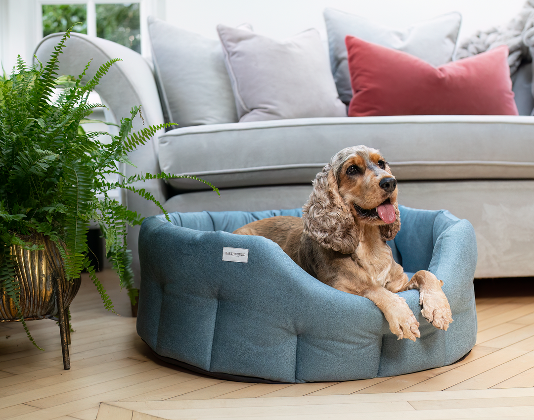 Round Windsor Bed Delphi Blue
