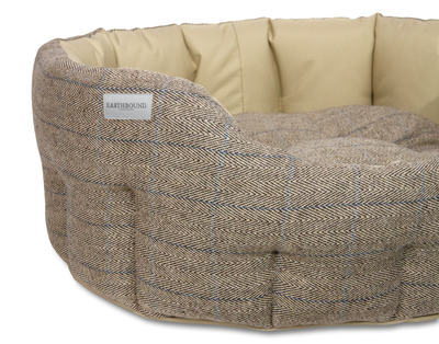 Round Traditional Tweed & Waterproof Bed Beige