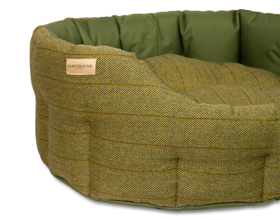 Traditional Tweed and Waterproof Bed Green