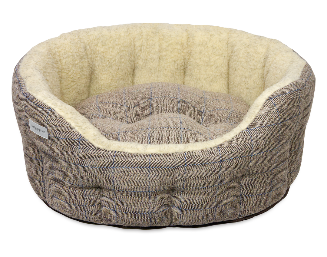Round Traditional Tweed Bed Beige