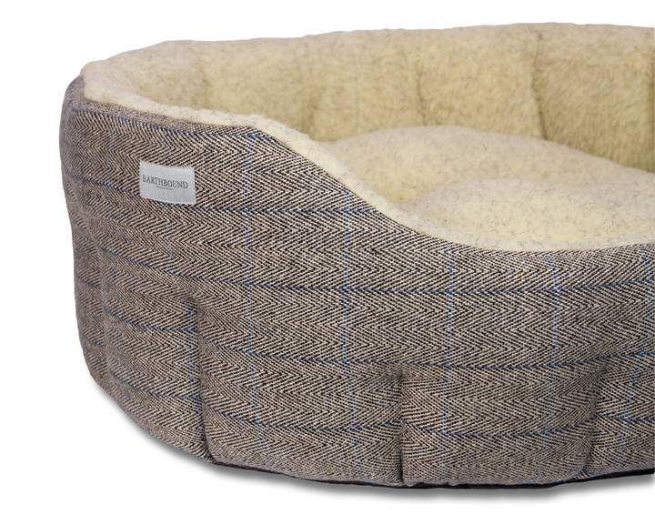 Round Traditional Tweed Bed Beige